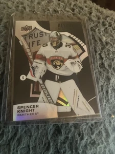 2021-22 Allure Black Rainbow #135 Spencer Knight RC - Picture 1 of 2