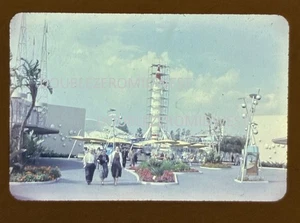 1955 Disneyland Tomorrowland Moonliner Rakete noch im Bau Dia - Bild 1 von 1