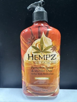 Hempz Edición Limitada Calabaza Especias y Vainilla Chai Hidratante Corporal Hierbal 17oz Foto 1 de 4