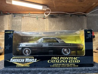 ERTL - AMERICAN MUSCLE - 1962 PONTIAC CATALINA 421SD SUPER DUTY - 1/18 DIECAST - Image 1 of 3