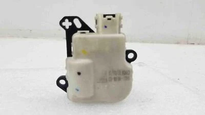 2010 - 2011 FORD TAURUS A/C Heater Blend Door Actuator Motor PN: 4453-19E616-CB - Image 1 of 4
