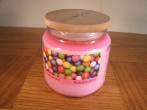 Mia Bella 16 Oz. Gourmet Candle-Bubble Gum - Picture 1 of 1