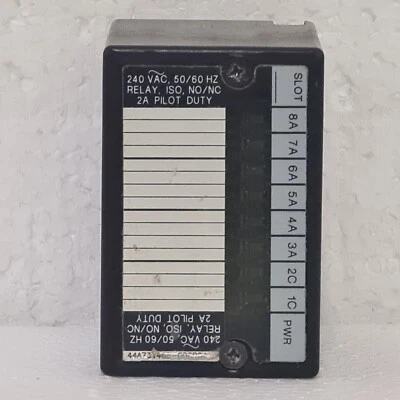 GE FANUC IC670MDL930J Relais isoliertes NO/NC diskretes Ausgangsmodul - Bild 1 von 4