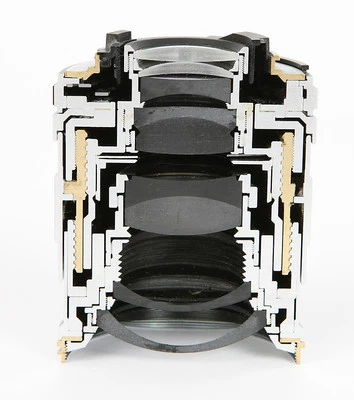 RARE * ZEISS DISTAGON T* ZF2 35mm / 2.0 * " CUTAWAY MODEL " DURCHSCHNITT SAMPLE - Image 1 of 4