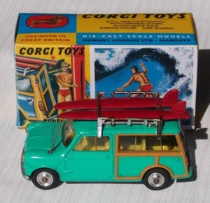 1:43 Austin Mini Countryman Corgi 485 con tavole da surf! con scatola repro ottima - Foto 1 di 9