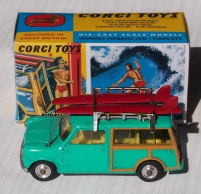 1:43 Austin Mini Countryman Corgi 485 mit Surfbrettern!   mit TOP ReproSchachtel - Bild 1 von 4