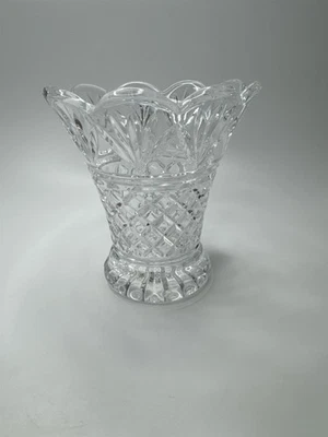 Florero de mesa Teleflora corte diamante transparente 24 % cristal plomo 5" de alto usado en excelente estado Foto 1 de 4