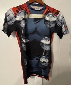 Camisa Under Armour Thor Para Hombre Mediana M Gris Rojo Compresión Manga Corta Marvel - Imagen 1 de 5