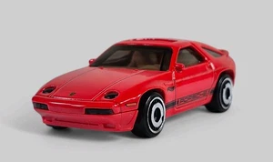 1983 PORSCHE 928S Diorama Collectible DieCast Model Car 1:64 Red LOOSE - Picture 1 of 8