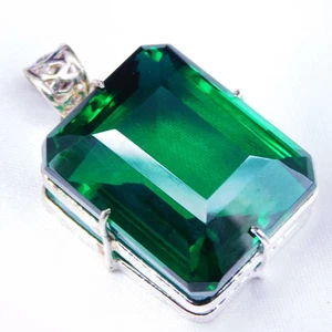 Certified 152.25 Ct Vivid Green Tourmaline Radiant Cut Pendant Gemstone - Picture 1 of 5