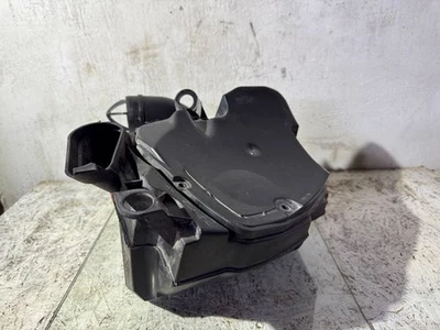 Caja filtro aire diésel Volvo V50 2005 3M5112A659 RKT5434 Foto 1 de 4