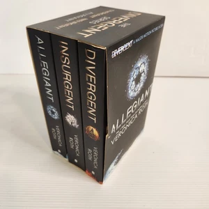 Divergent Trilogy Book Lot Paperback by Veronica Roth - Picture 1 of 17