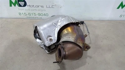 Convertidor catalítico delantero Buick Encore GX 2021-2022 OEM 557816271 Foto 1 de 4