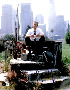 Michael Douglas Falling Down Signed 11x14 Photograph BECKETT (Grad Collection) - Picture 1 of 3