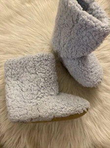 RESTORATION HARDWARE Baby And Child HEATHERED PLUSH BOOTIES SLIPPER sz 8-10 - Picture 1 of 8