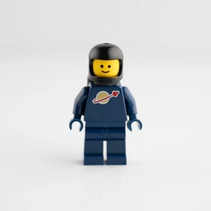 NEW LEGO DARK EARTH BLUE CLASSIC SPACE SPACEMAN RETRO MINIFIGURE ASTRONAUT GIFT - Picture 1 of 3