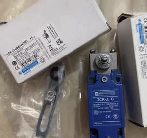 XCK-J10541H29C 1PCS New Telemecanique Limit Switch XCKJ10541H29C Fast Ship - Picture 1 of 1