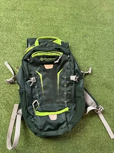 Mochila de hidratación Outdoor Products gris senderismo 5,5”x17,5”x9” -SIN VEJIGA H2O- - Imagen 1 de 7