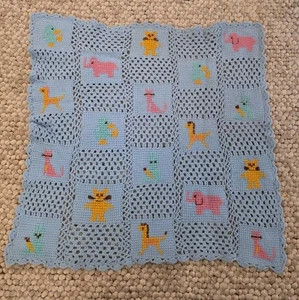 VINTAGE CROCHET BABY BLANKET BLUE W/ ANIMALS - Picture 1 of 4