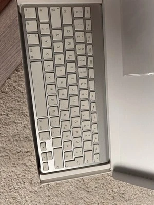 Apple Wireless Bluetooth Keyboard QWERTZ - Bild 1 von 3