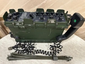 HF Wojskowy NADAJNIK ODBIORNIK Radio PRC-320L - Zdjęcie 1 z 13
