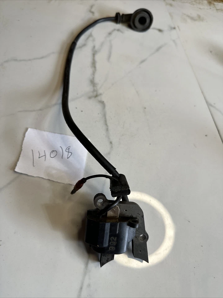 Катушка зажигания вентилятора Kawasaki KRB400A оригинальная оригинальная оригинальная 21171-2201 - Изображение 1 из 4