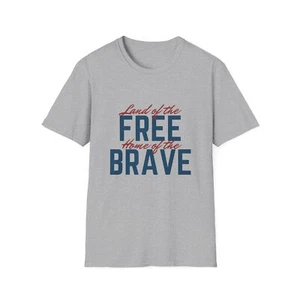 Camiseta Land of the Free Home of the Brave USA Patriótica Unisex Estilo Suave - Imagen 1 de 21