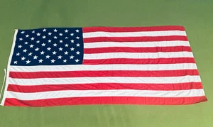 PANEL AMERICANO VINTAGE BANDERA ESTRELLAS Y RAYAS ESTADOS UNIDOS COSIDO 4 PIES X 9 PIES - Imagen 1 de 15