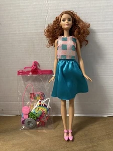 BARBIE FASHIONISTAS TERRIFIC TEAL Beautiful Curly Red Hair 2015 No.29 W/accessor - Bild 1 von 8