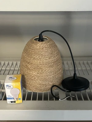 Portafolio Colgante Cúpula Natural Marrón Claro con Accesorio y Bombilla Foto 1 de 4