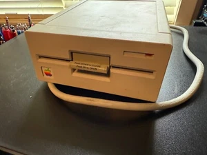 🍏 Vintage Apple 5.25 External Floppy Disk Drive A9M0107 Tested Working - Picture 1 of 3