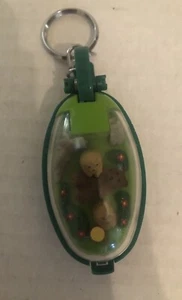 Portachiavi Takara Pocket Critters Honey Bear mancante top funziona per pochi secondi 1995 - Foto 1 di 3