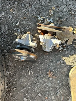 Huskee Deck Spindles Tag #5150 - Image 1 of 4