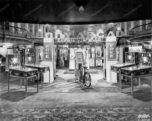 Exhibit Supply Pinball Games Display Vintage 8x10 Reprint Of Old Photo - Picture 1 of 1