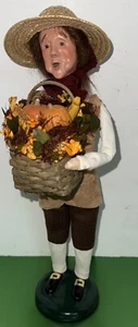 Byers Choice Williamsburg 2007 Fall Harvest Man W Basket Of Pumpkins / Corn 13” - Picture 1 of 7