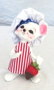 Annalee Peppermint  Chef Mouse Chocolate  Strawberry - Picture 1 of 2