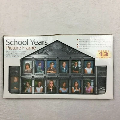 NUEVO Marco de fotos de metal para casa escolar de 13 años escolares estante de pared para exhibición. Foto 1 de 4