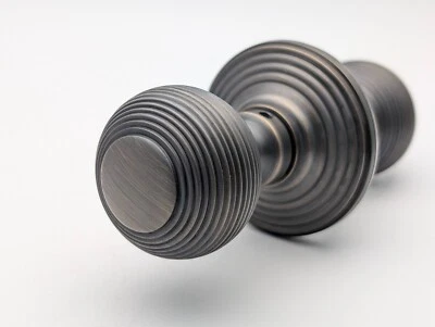 Old English Ripon Solid Brass Reeded Mortic Knob Concealed Fix Rose Urban Bronze - Image 1 of 4