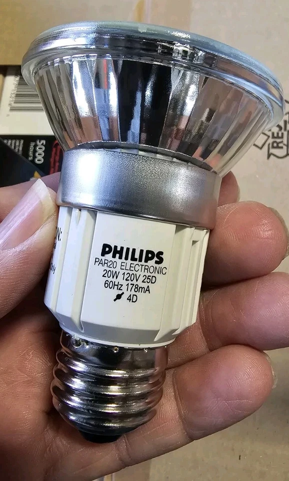 Philips 20PAR20E/FL25 - 152165 - 15216-5 Let's Make A Deal!!! - Image 1 of 4