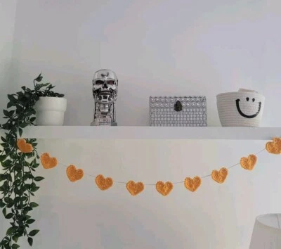 Banderín corazón algodón hecho a mano naranja/amarillo oscuro - 10 corazones. Crochet 150cm Foto 1 de 4