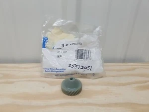 NOS GM 25513051 Gear, Speedometer Driven (44 Tooth) 1992-93 Camaro, Firebird - Foto 1 di 8
