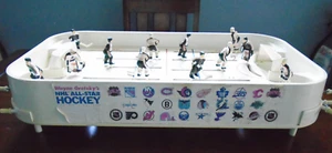 Wayne Gretzky All-Star Hockey Game with 4 Teams /+Ref /1990's Table Top Hockey - Foto 1 di 8