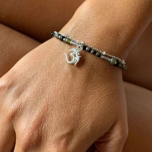 OM charm yoga bracelet, Smokey Quartz, Onyx, Obsidian - Bild 1 von 2