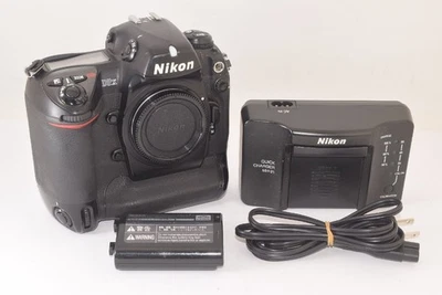 NIKON D2X BODY DIGITAL SLR CAMERA 12.4-MEGAPIXEL CMOS IMAGE SENSOR AS IS - Image 1 of 4