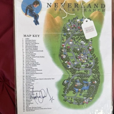 Mapa autografiado de Michael Jackson Neverland Ranch con etiqueta de Juliens Auctions Foto 1 de 4