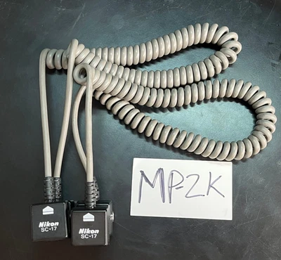 Nikon SC-17 TTL Coiled Sync Cord for Off Shoe Flash WORKING  - Image 1 of 4