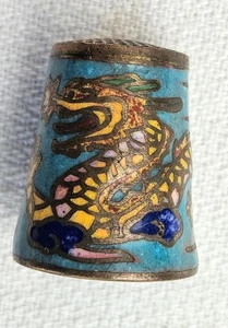 Dedal de dragón de colección pintado a mano posiblemente de latón - Imagen 1 de 8