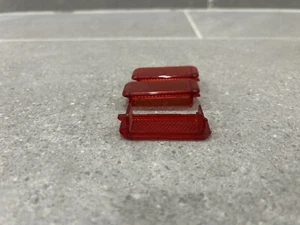 Original Audi A6/ S6/ RS6 4F Rückstrahler Türverkleidung Blind Rot 8P0947412 - Bild 1 von 2