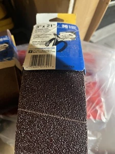 "Paquete de 5 cinturones de lijado de tela NORTON 3"" por 21""" - Imagen 1 de 2