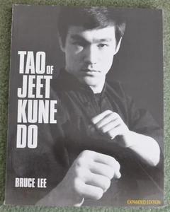 Tao of Jeet Kune Do~Bruce Lee~Expanded~2017 edition~Martial Arts~Black Belt Book - Picture 1 of 4